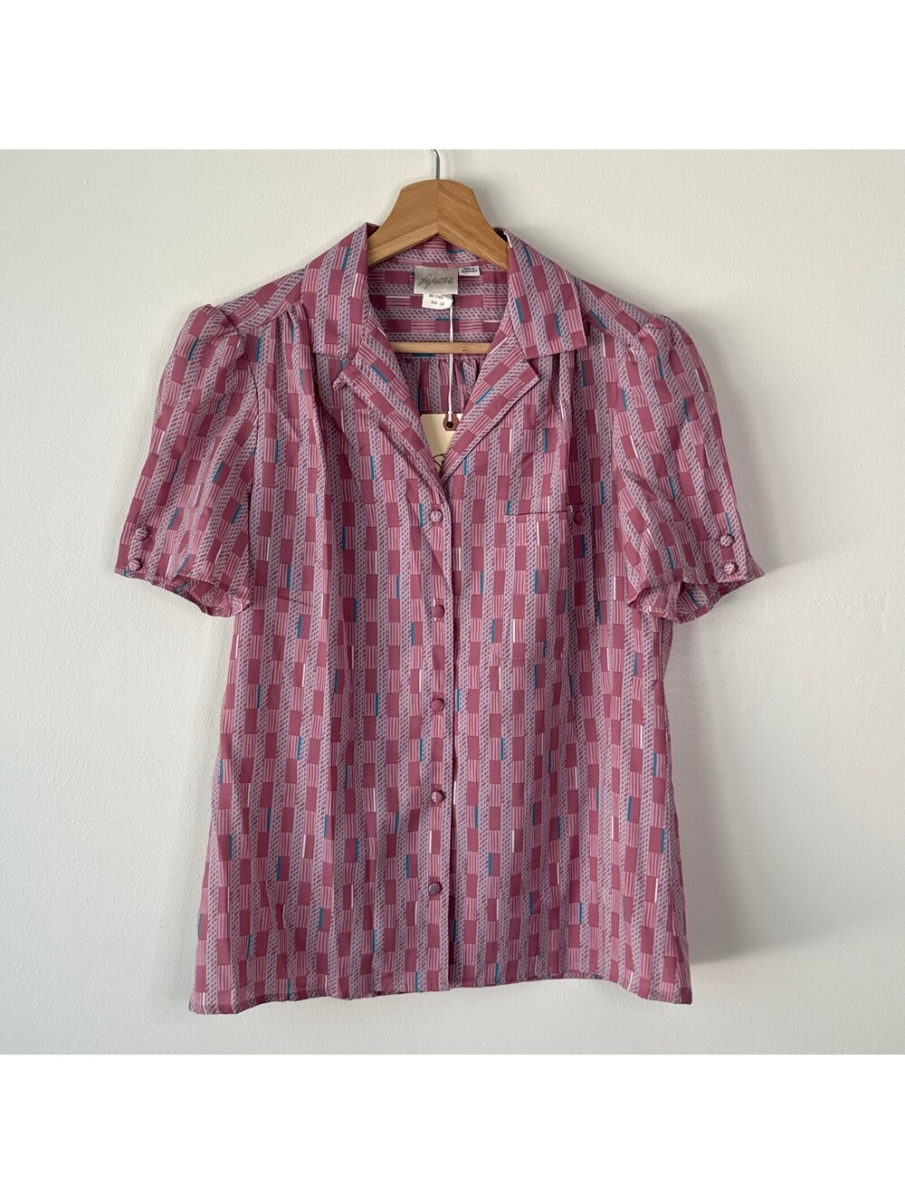 Vintage 80s Geometric Dash Pattern Short Sleeve Loop Collar Button Up Blouse